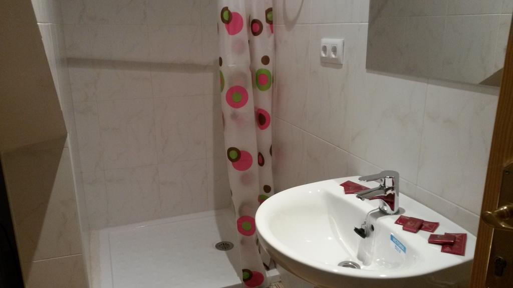 Hostal Virgen Del Pilar Баса Экстерьер фото